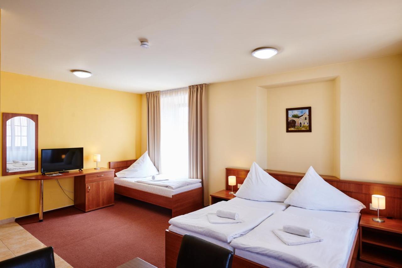 Hotel Zlata Hvezda Vimperk Eksteriør bilde